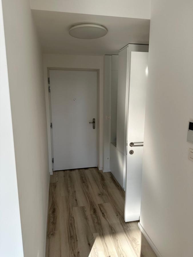 Ein Park Apartment With Free Parking Bratislava Exteriör bild